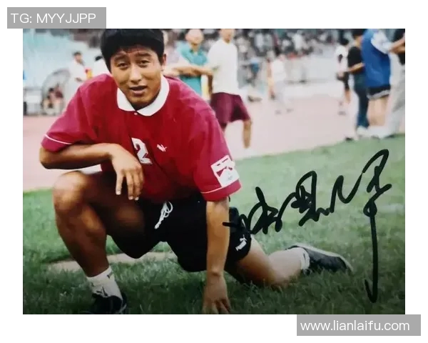 中国182厘米足球明星的崛起与成就探索之旅