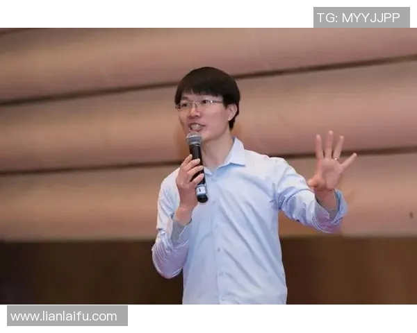 足球明星成功秘诀揭秘：从训练到心态的全面解析与实践分享